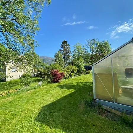 Minihus Med Drommeutsikt Til Sunnmorsalpene Apartment Aure (Sykkylven)
