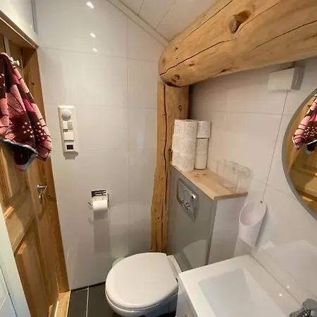 Minihus Med Drommeutsikt Til Sunnmorsalpene Aure